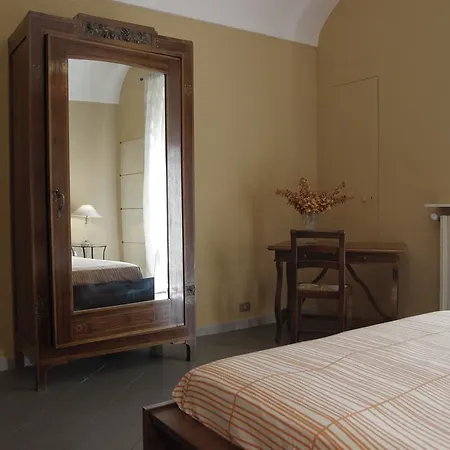 Apartment Dei Mille 29 *
